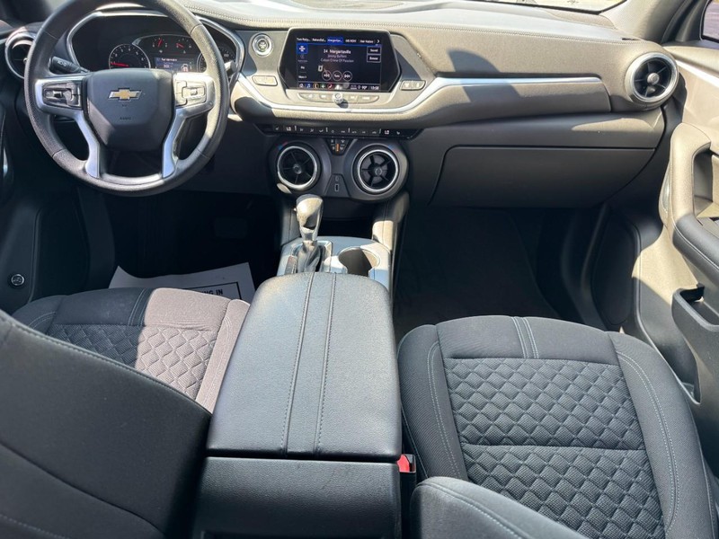 Chevrolet Blazer Vehicle Full-screen Gallery Image 11