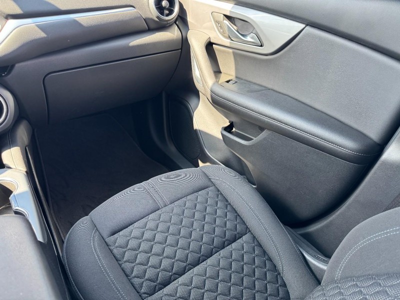 Chevrolet Blazer Vehicle Full-screen Gallery Image 15
