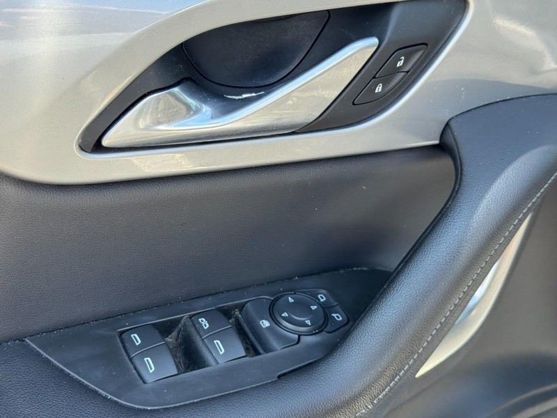 Chevrolet Blazer Vehicle Full-screen Gallery Image 19