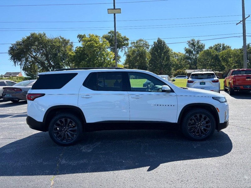 Chevrolet Traverse Vehicle Full-screen Gallery Image 6