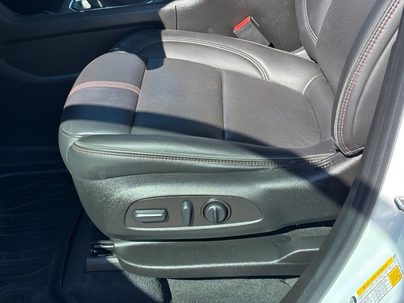 Chevrolet Traverse Vehicle Full-screen Gallery Image 16