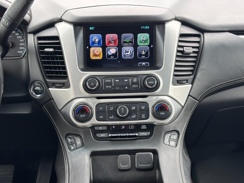 GMC Yukon Vehicle Full-screen Gallery Image 15