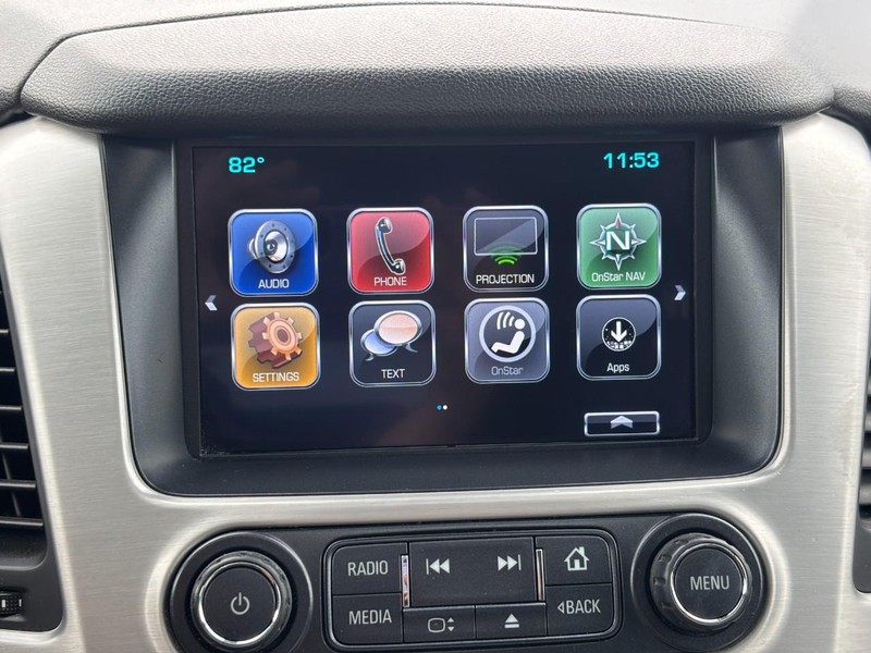 GMC Yukon Vehicle Full-screen Gallery Image 22