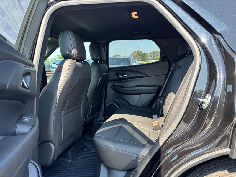 Chevrolet TrailBlazer Vehicle Full-screen Gallery Image 5