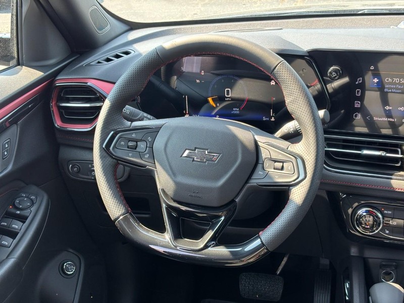 Chevrolet TrailBlazer Vehicle Full-screen Gallery Image 7