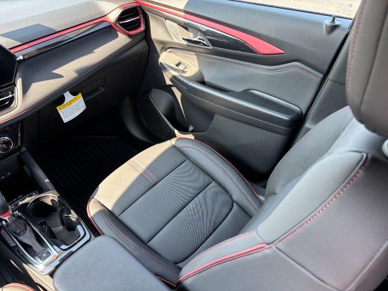 Chevrolet TrailBlazer Vehicle Full-screen Gallery Image 9