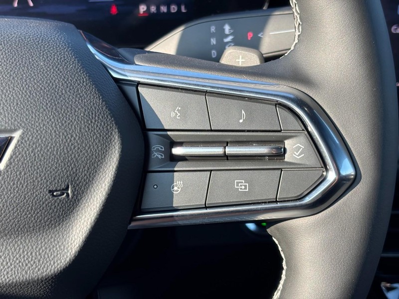Chevrolet Traverse Vehicle Full-screen Gallery Image 14