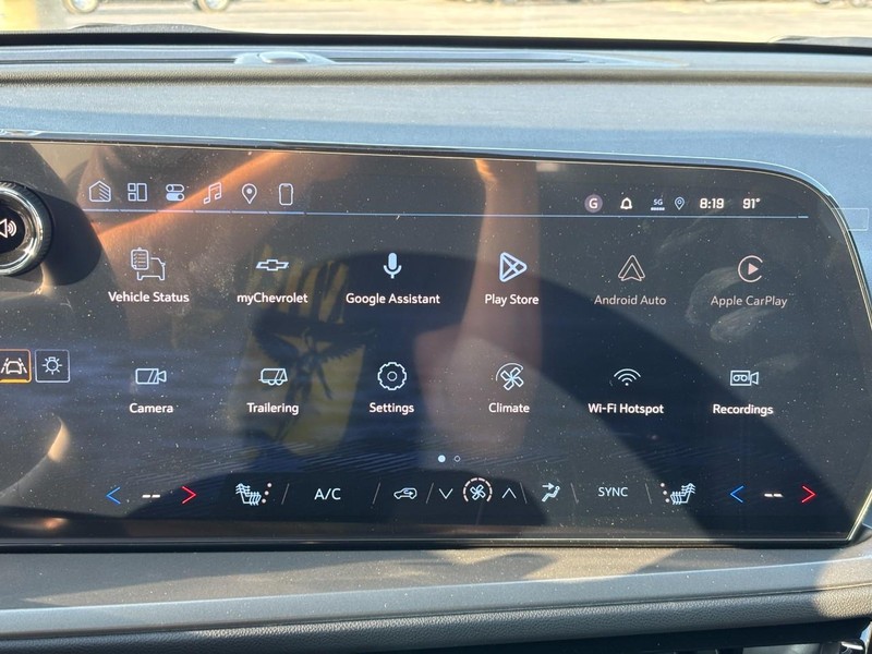 Chevrolet Traverse Vehicle Full-screen Gallery Image 16