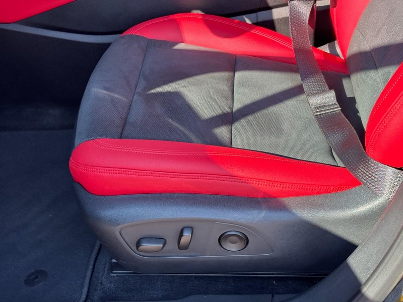Chevrolet Blazer EV Vehicle Full-screen Gallery Image 15