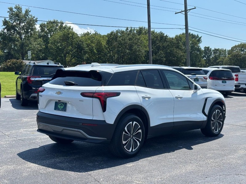 Chevrolet Blazer EV Vehicle Full-screen Gallery Image 5