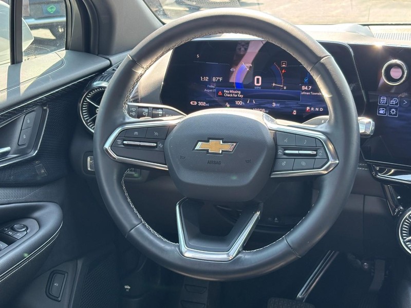 Chevrolet Blazer EV Vehicle Full-screen Gallery Image 12