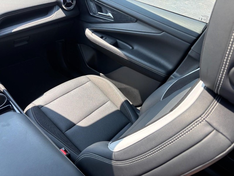 Chevrolet Blazer EV Vehicle Full-screen Gallery Image 14