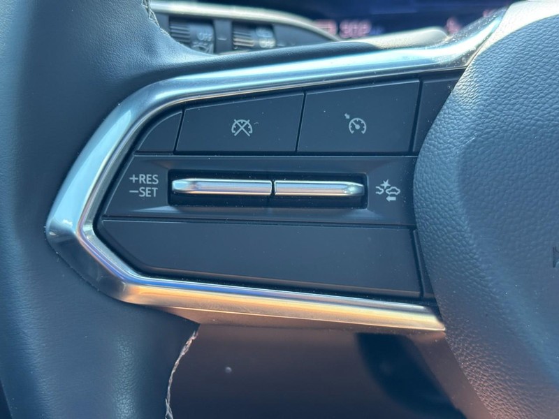 Chevrolet Blazer EV Vehicle Full-screen Gallery Image 17
