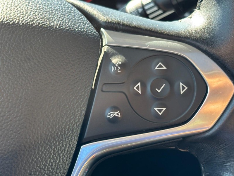 Chevrolet Traverse Vehicle Full-screen Gallery Image 19