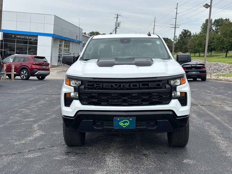 Chevrolet Silverado 1500 Vehicle Full-screen Gallery Image 8