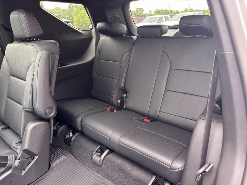 Chevrolet Traverse Vehicle Full-screen Gallery Image 5