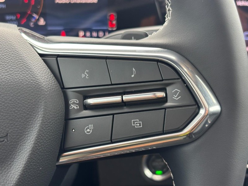 Chevrolet Traverse Vehicle Full-screen Gallery Image 14