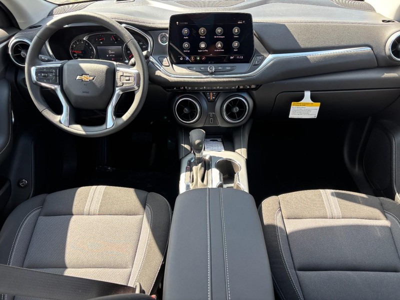 Chevrolet Blazer Vehicle Full-screen Gallery Image 7