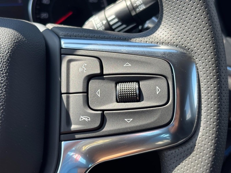 Chevrolet Blazer Vehicle Full-screen Gallery Image 12