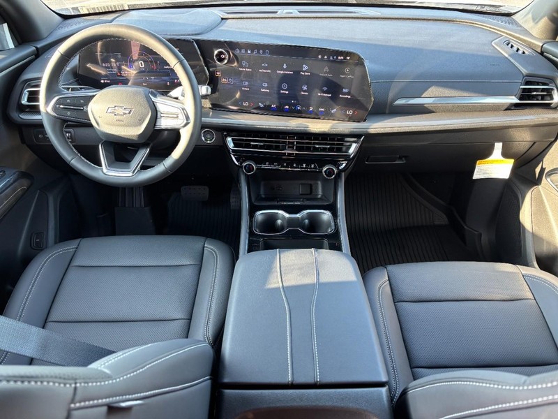 Chevrolet Traverse Vehicle Full-screen Gallery Image 7