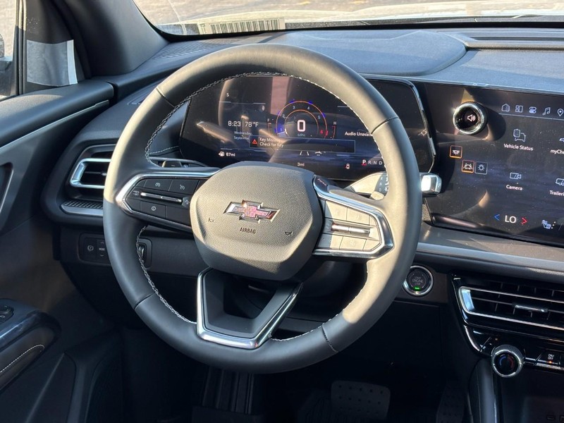 Chevrolet Traverse Vehicle Full-screen Gallery Image 8