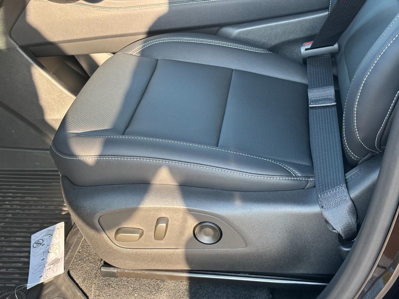 Chevrolet Traverse Vehicle Full-screen Gallery Image 11