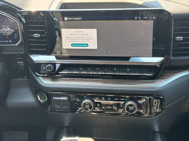 Chevrolet Silverado 1500 Vehicle Full-screen Gallery Image 8