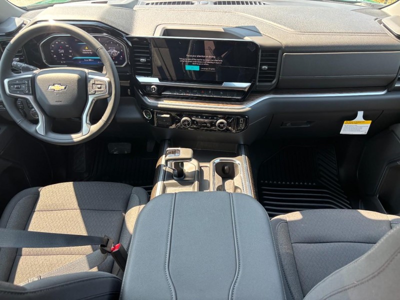 Chevrolet Silverado 1500 Vehicle Full-screen Gallery Image 6