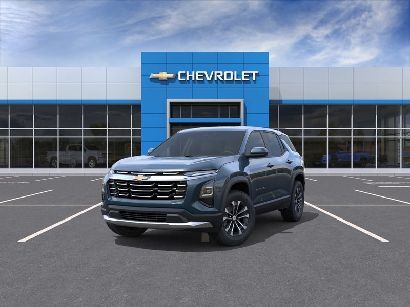 Chevrolet Equinox Vehicle Full-screen Gallery Image 8