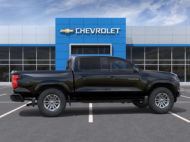 Chevrolet Colorado Vehicle Full-screen Gallery Image 5