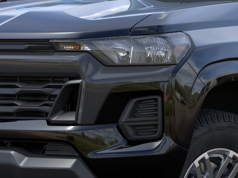 Chevrolet Colorado Vehicle Full-screen Gallery Image 10