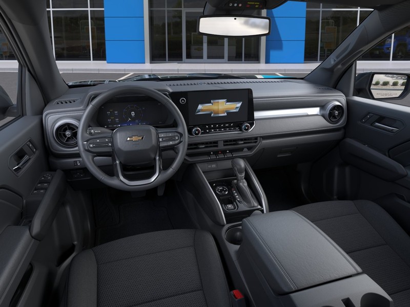 Chevrolet Colorado Vehicle Full-screen Gallery Image 15