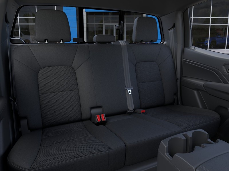 Chevrolet Colorado Vehicle Full-screen Gallery Image 17