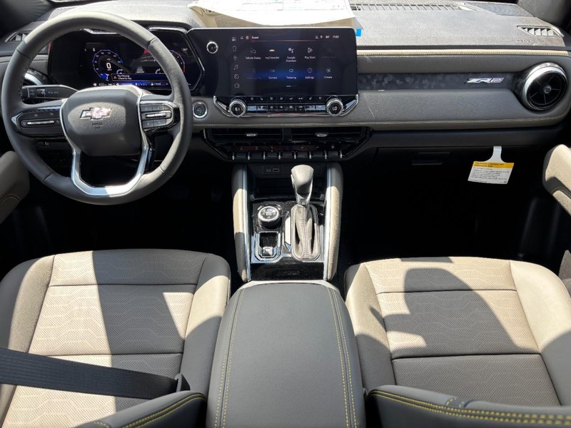 Chevrolet Colorado Vehicle Full-screen Gallery Image 7