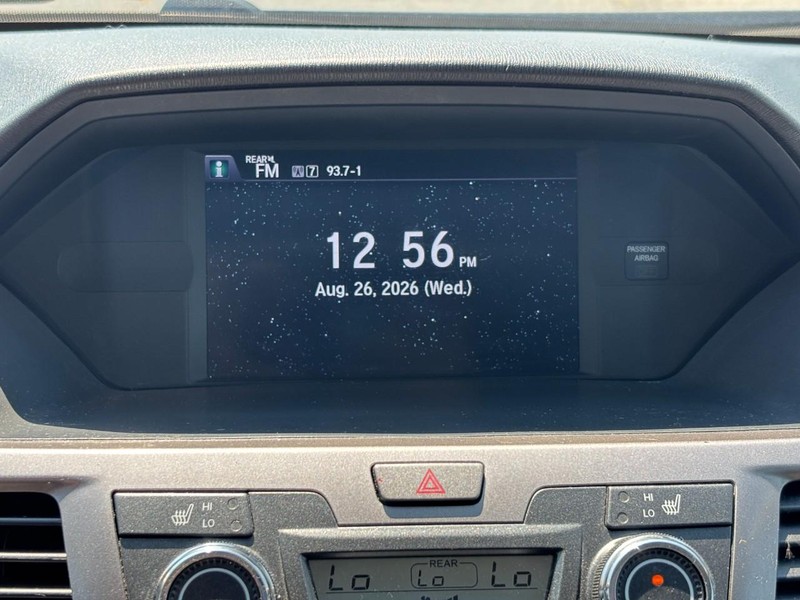 Honda Odyssey Vehicle Full-screen Gallery Image 22