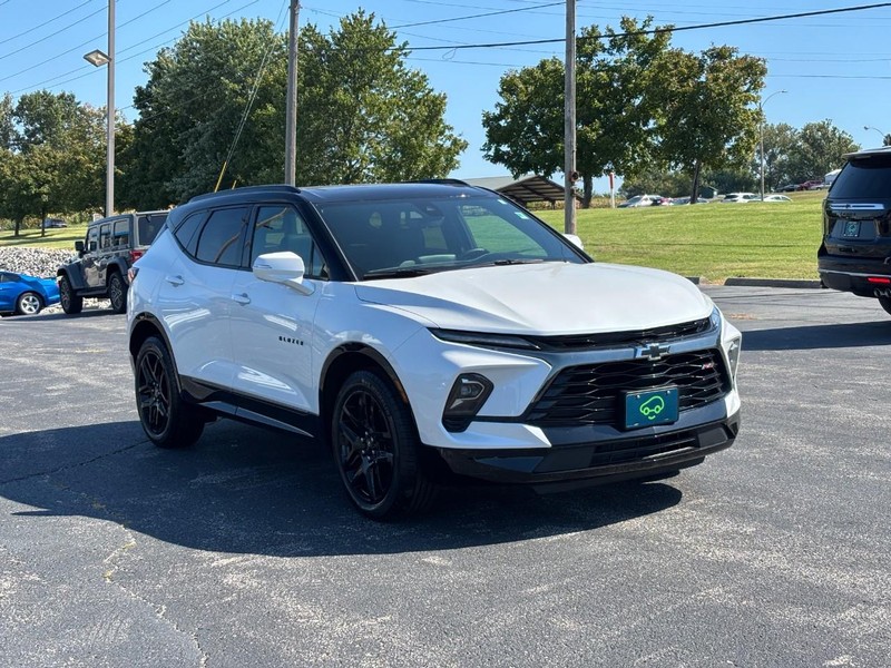 Chevrolet Blazer Vehicle Full-screen Gallery Image 07