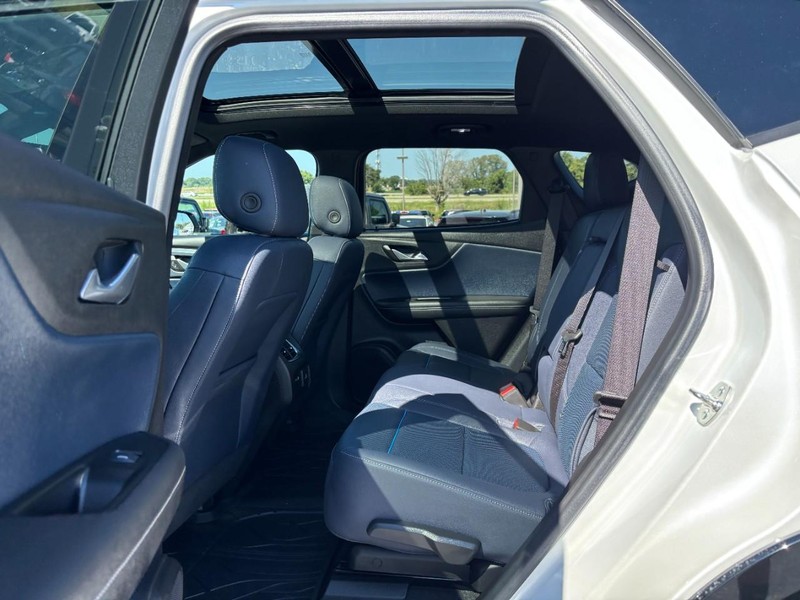 Chevrolet Blazer Vehicle Full-screen Gallery Image 10