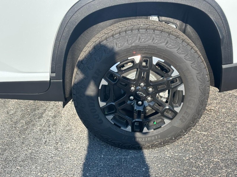 Chevrolet Traverse Vehicle Full-screen Gallery Image 4
