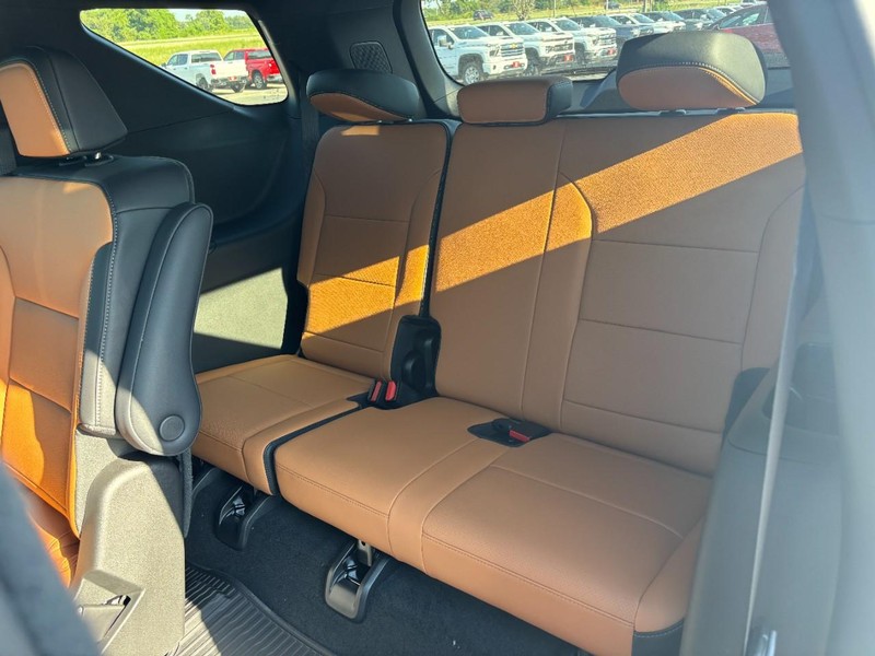 Chevrolet Traverse Vehicle Full-screen Gallery Image 5