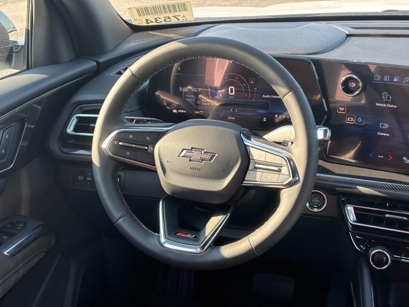 Chevrolet Traverse Vehicle Full-screen Gallery Image 8
