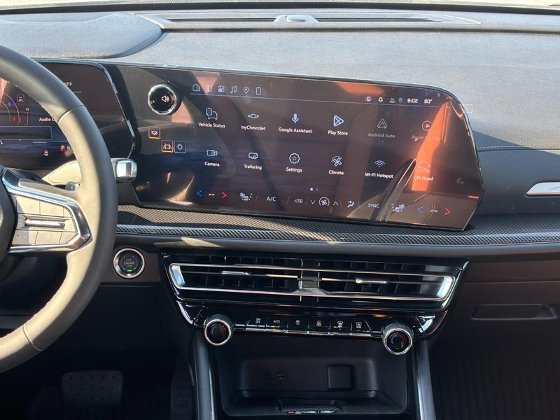 Chevrolet Traverse Vehicle Full-screen Gallery Image 9