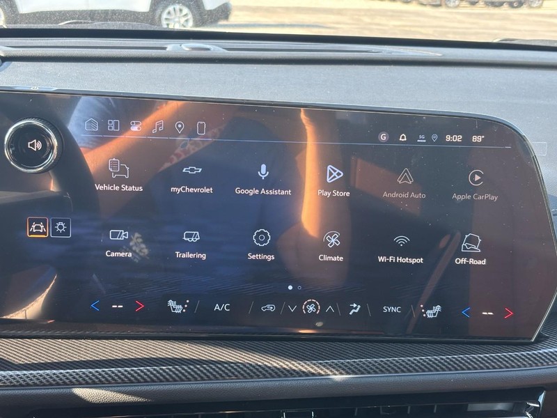 Chevrolet Traverse Vehicle Full-screen Gallery Image 16
