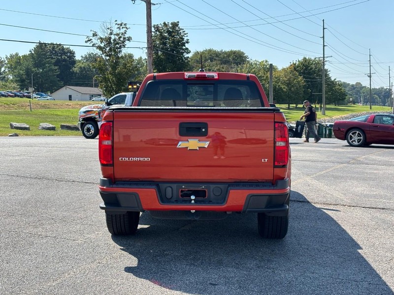 Chevrolet Colorado Vehicle Full-screen Gallery Image 04