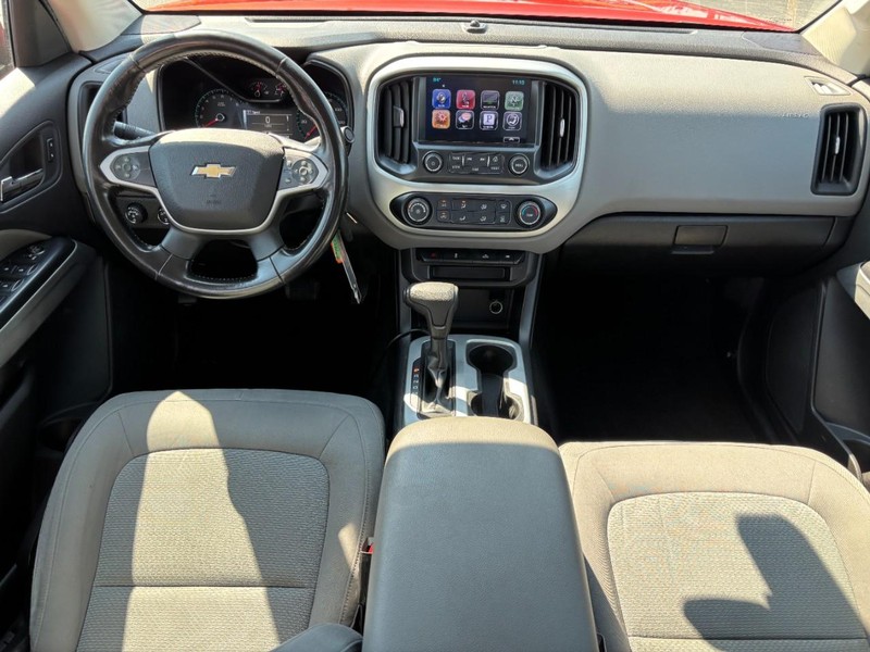 Chevrolet Colorado Vehicle Full-screen Gallery Image 11