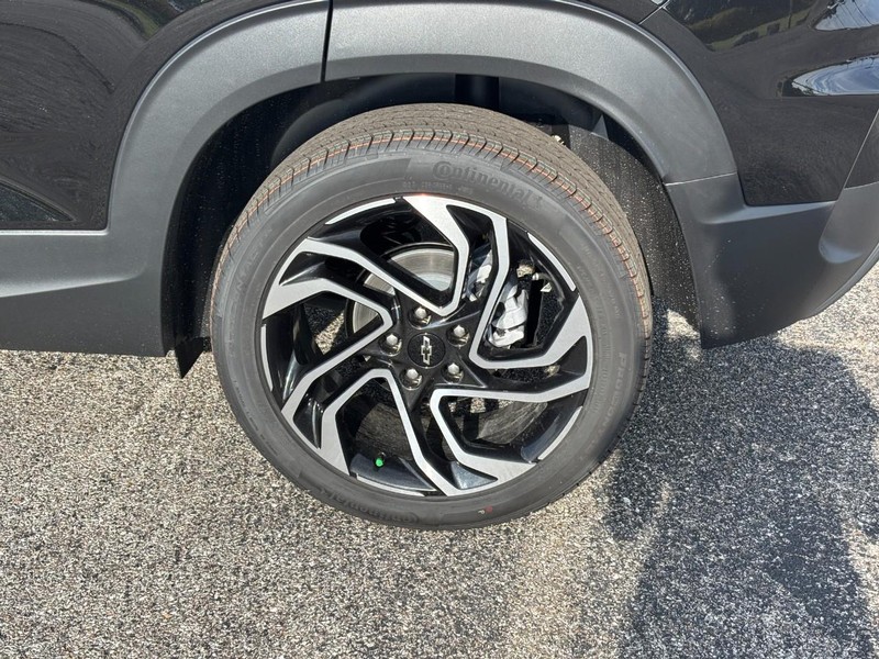 Chevrolet TrailBlazer Vehicle Full-screen Gallery Image 4