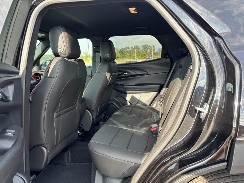 Chevrolet TrailBlazer Vehicle Full-screen Gallery Image 5