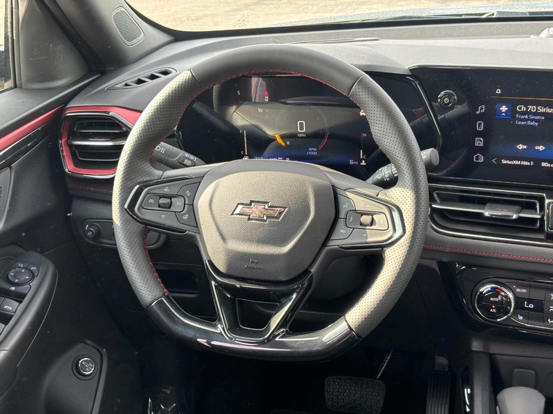 Chevrolet TrailBlazer Vehicle Full-screen Gallery Image 7