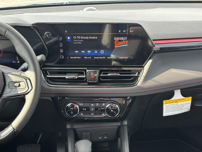 Chevrolet TrailBlazer Vehicle Full-screen Gallery Image 8