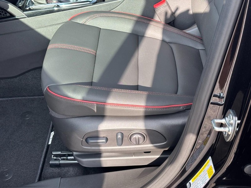 Chevrolet TrailBlazer Vehicle Full-screen Gallery Image 10