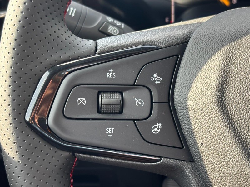Chevrolet TrailBlazer Vehicle Full-screen Gallery Image 12